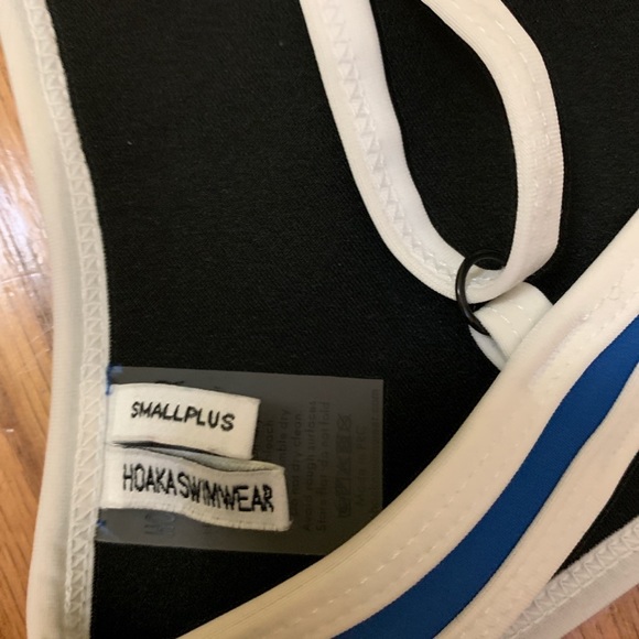 Hoaka Swimwear Top - Picture 3 of 3